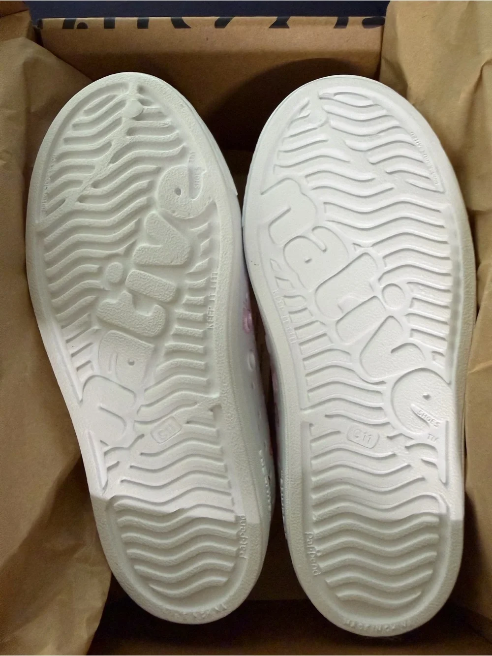Native Shoes Kids Slip-On Sneakers - White with Pink & Red Hearts - Picture 3 of 5